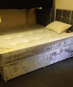 Diva Divan Crushed velvet