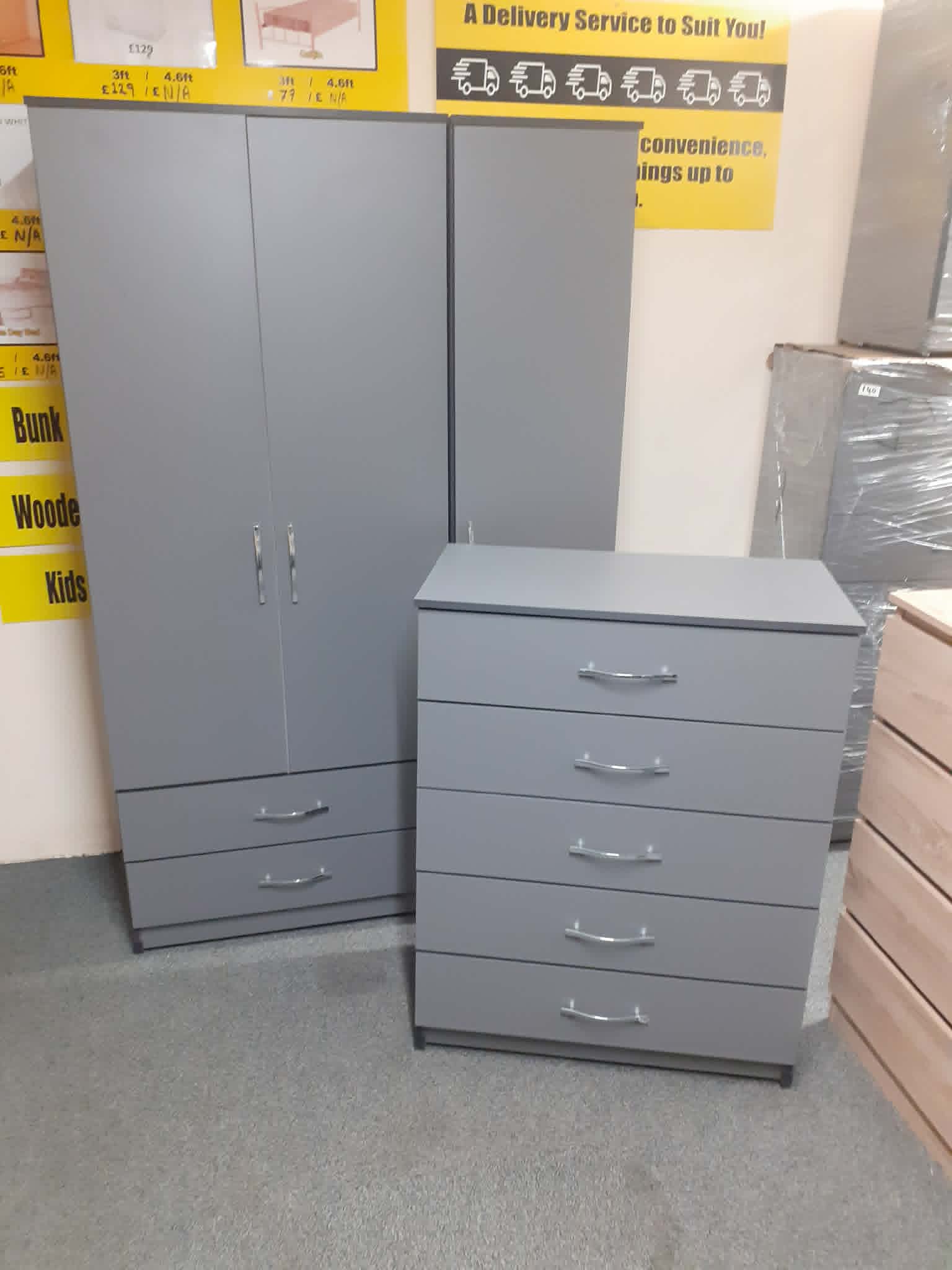 Gents 2 door triple with 5 drawer chest